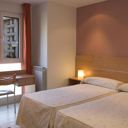 Ekia Pentsioa Hotel Zarautz Luaran gambar