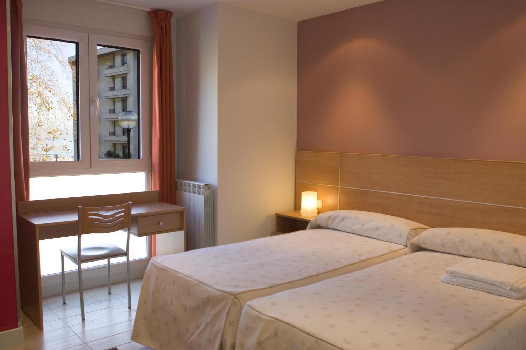 Ekia Pentsioa Hotel Zarautz Luaran gambar