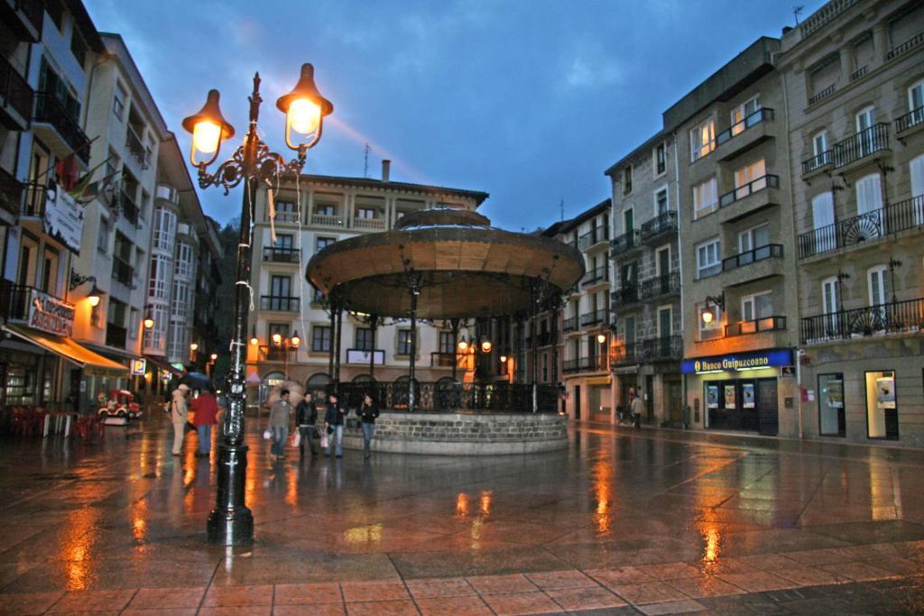 Ekia Pentsioa Hotel Zarautz Luaran gambar