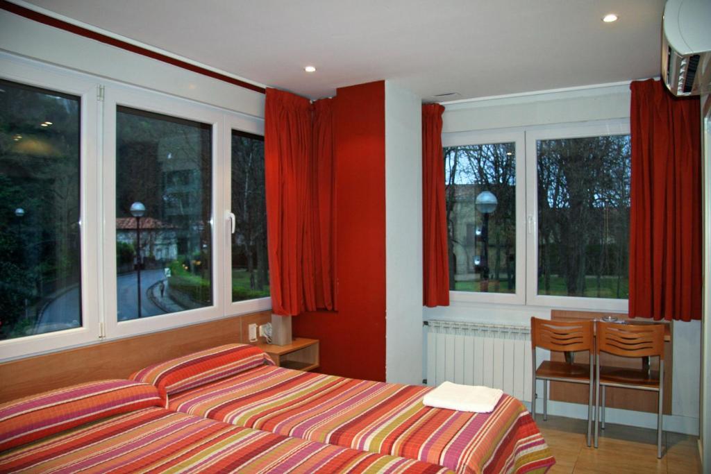 Ekia Pentsioa Hotel Zarautz Luaran gambar