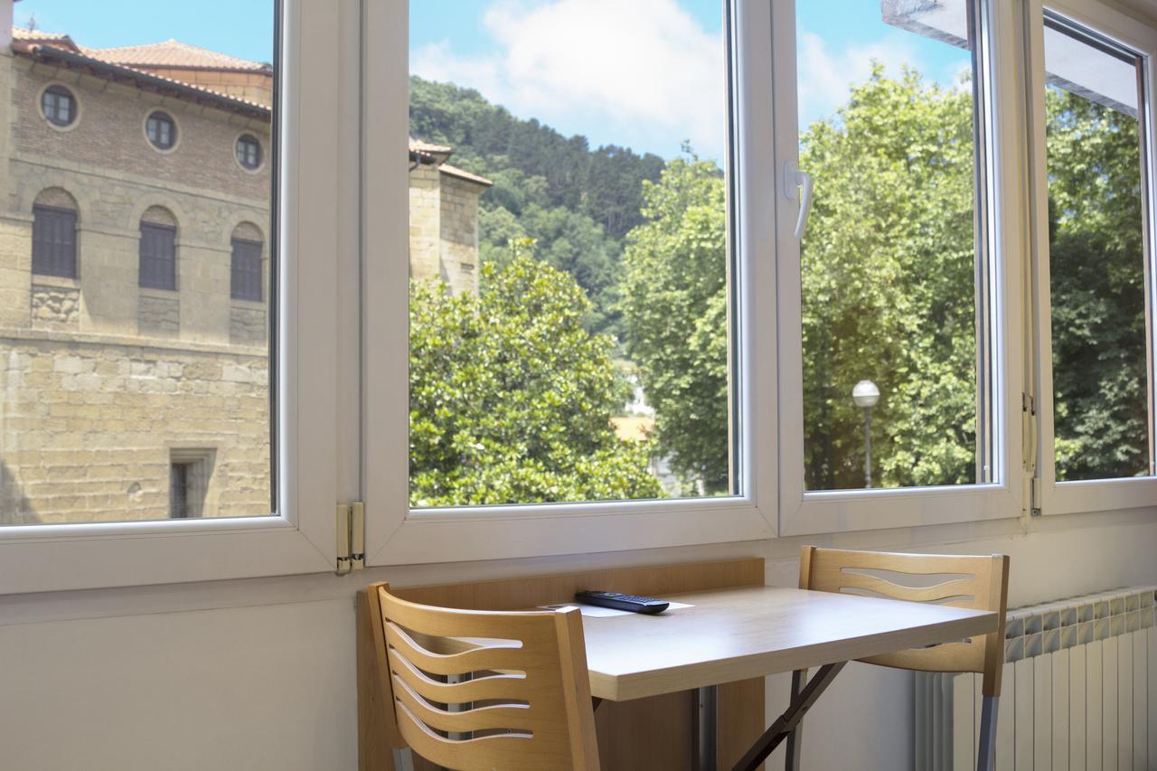 Ekia Pentsioa Hotel Zarautz Luaran gambar
