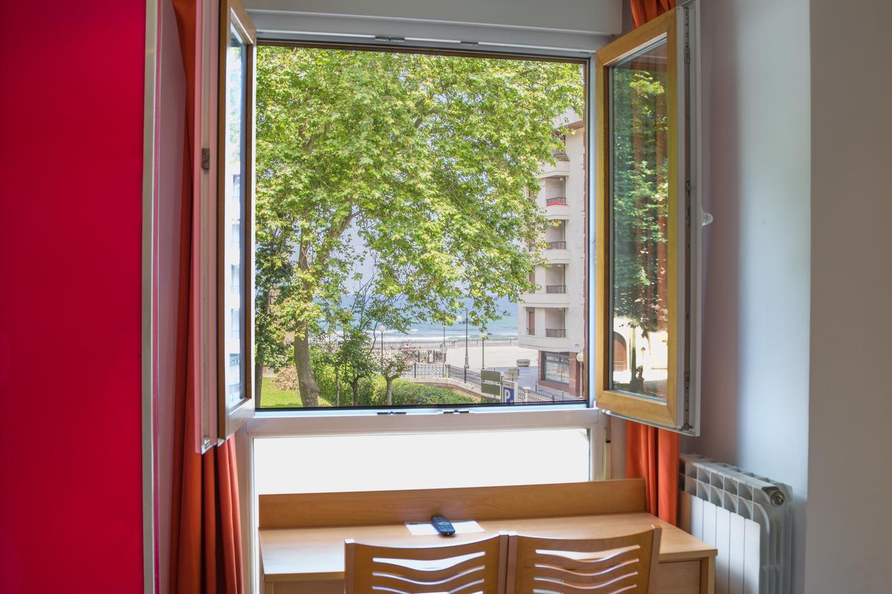 Ekia Pentsioa Hotel Zarautz Luaran gambar