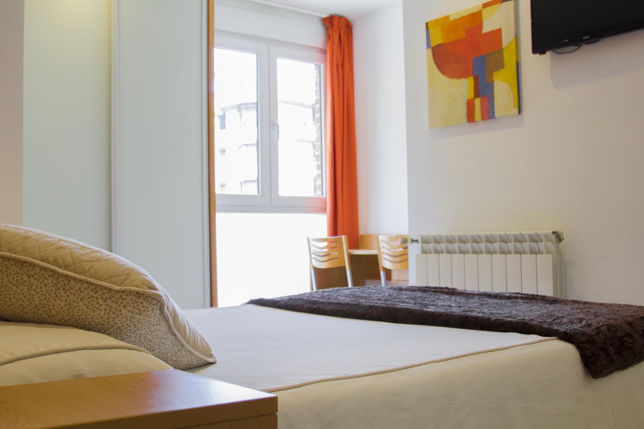 Ekia Pentsioa Hotel Zarautz Luaran gambar