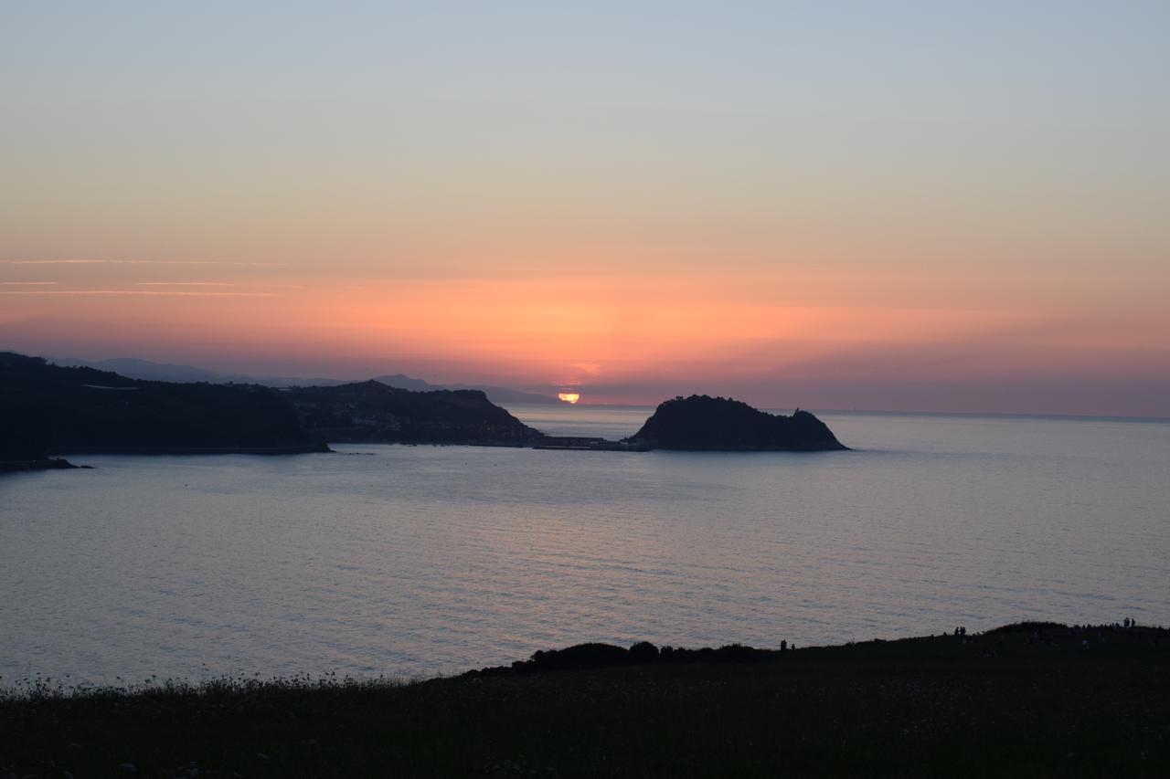 Ekia Pentsioa Hotel Zarautz Luaran gambar